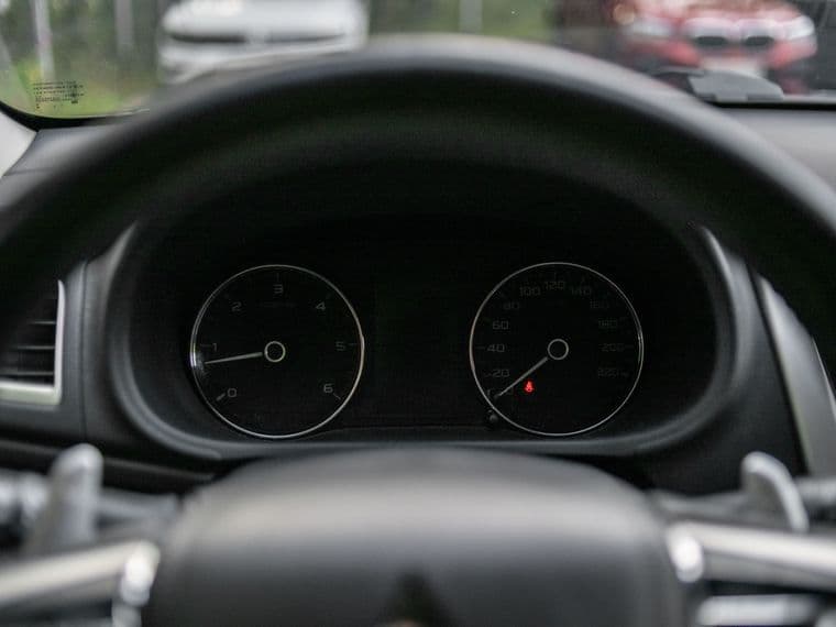 Mitsubishi Pajero Sport, 2019 - вид 4