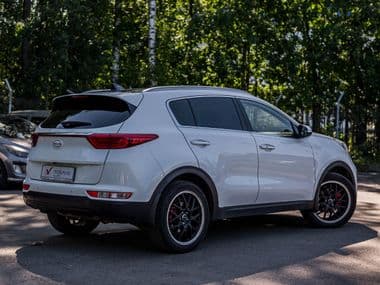 KIA Sportage 2018 года, 202 036 км - вид 2