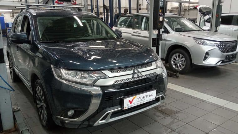 Mitsubishi Outlander, 2020 - вид 1