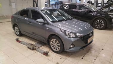 Hyundai Solaris 2020 года, 55 405 км - вид 2