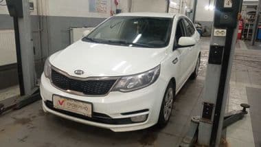 KIA Rio 2016 года, 184 000 км - вид 1