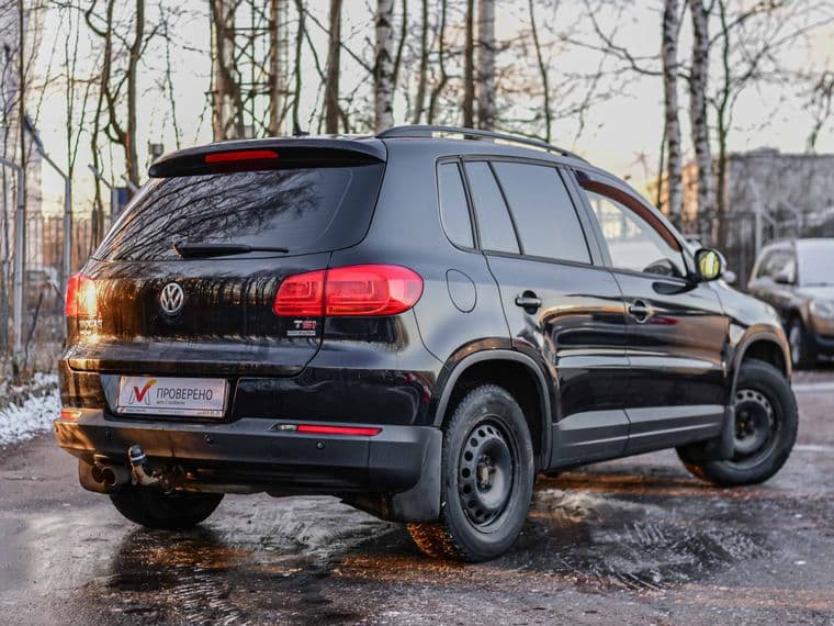 Volkswagen Tiguan 2013 года, 165 182 км - вид 2