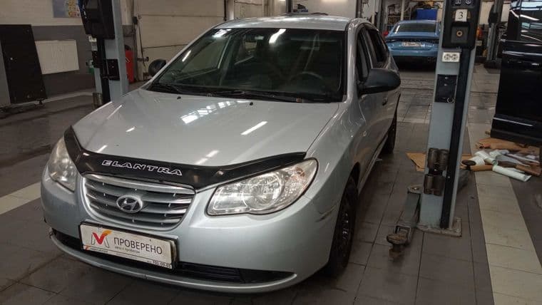 Hyundai Elantra, 2010
