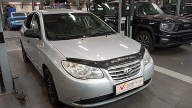 Hyundai Elantra 2010 года, 313 000 км - вид 2