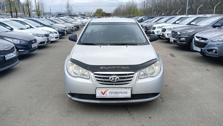 Hyundai Elantra, 2010 - вид 1