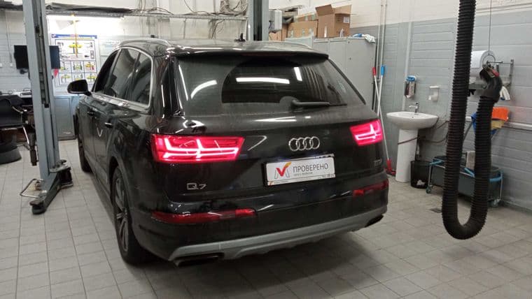 Audi Q7, 2015 - вид 3