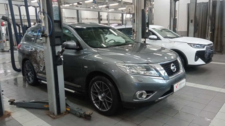Nissan Pathfinder 2014 года, 182 248 км - вид 2