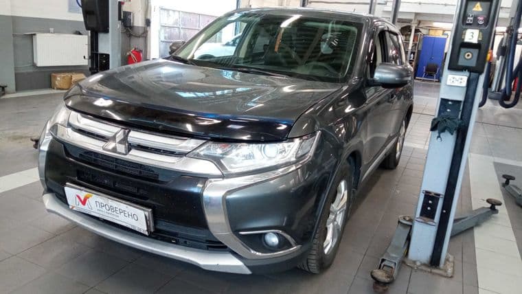 Mitsubishi Outlander, 2016