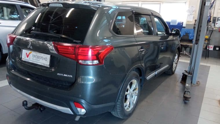 Mitsubishi Outlander, 2016 - вид 2