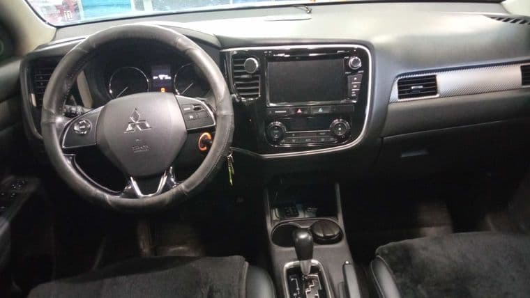 Mitsubishi Outlander, 2016 - вид 4