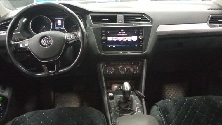 Volkswagen Tiguan, 2020 - вид 4