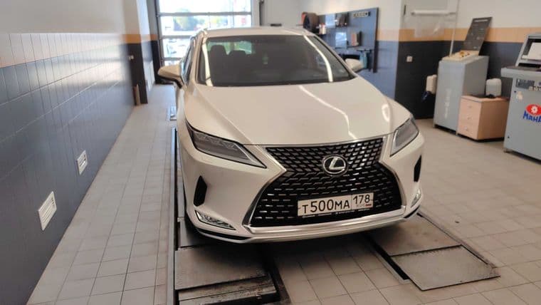 Lexus RX 2021 года, 112 103 км - вид 1