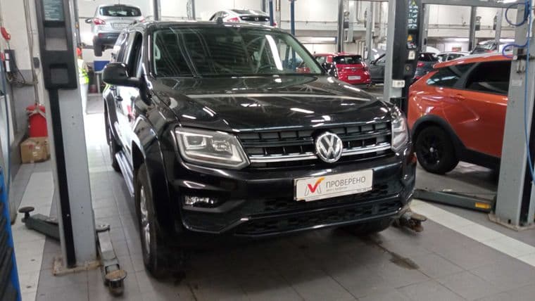 Volkswagen Amarok 2018 года, 180 000 км - вид 2