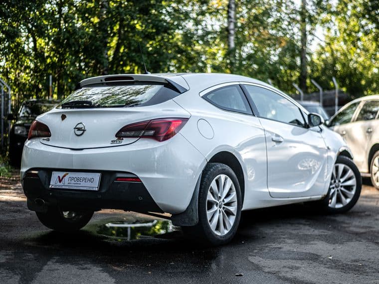 Opel Astra GTC, 2012 - вид 1