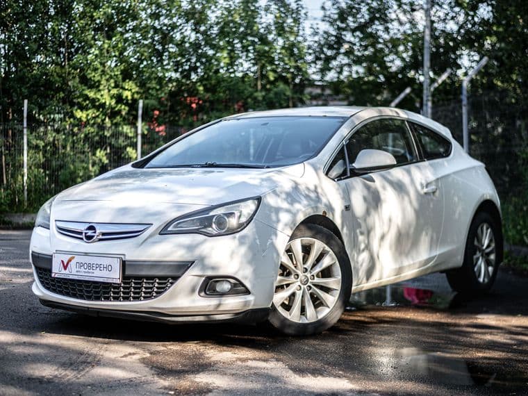 Opel Astra GTC, 2012