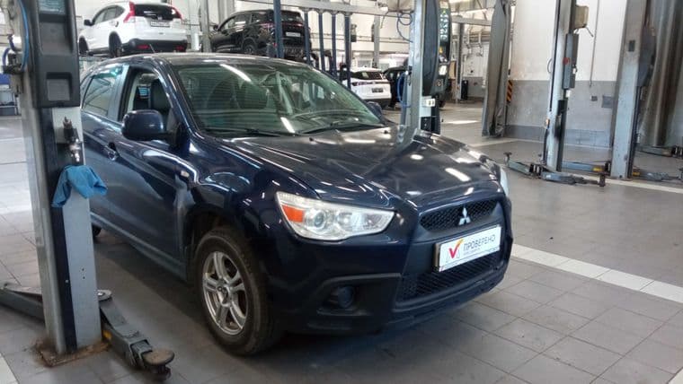 Mitsubishi ASX 2011 года, 207 813 км - вид 2