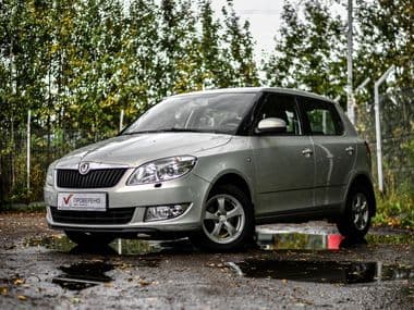 Skoda Fabia 2011 года, 180 000 км - вид 1