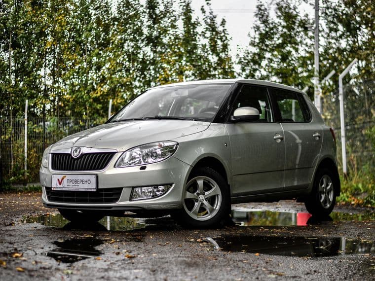 Skoda Fabia, 2011