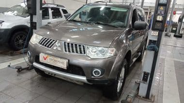 Mitsubishi Pajero Sport 2012 года, 113 155 км - вид 1