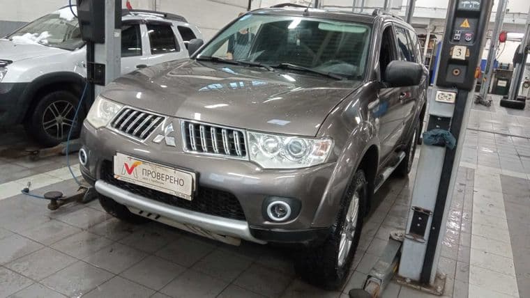 Mitsubishi Pajero Sport, 2012