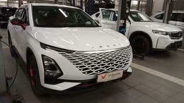 Omoda C5 2022 года, 37 403 км - вид 2