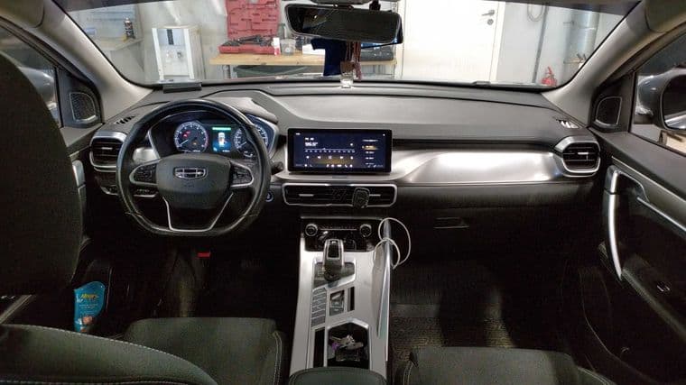 Geely Coolray, 2021 - вид 4