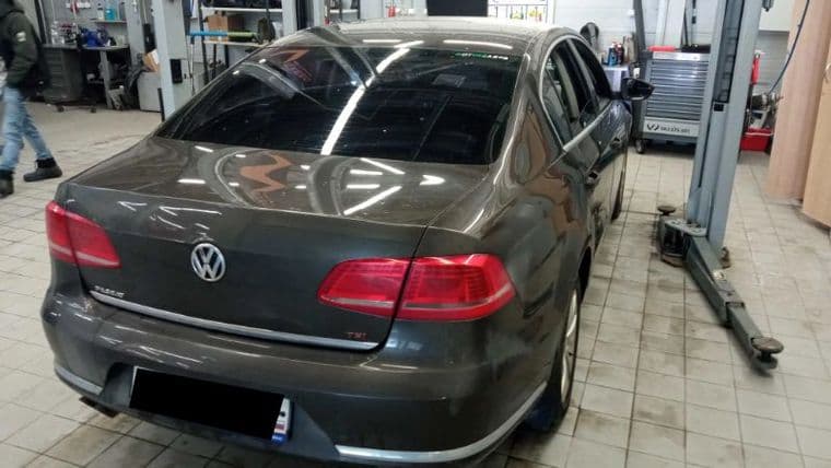 Volkswagen Passat, 2012 - вид 2