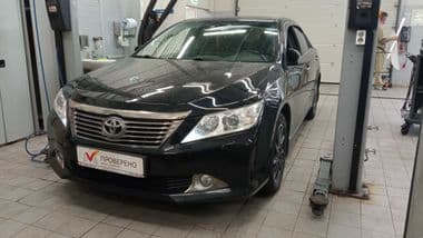 Toyota Camry 2012 года, 110 855 км - вид 2