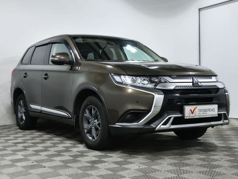 Mitsubishi Outlander, 2021 - вид 2