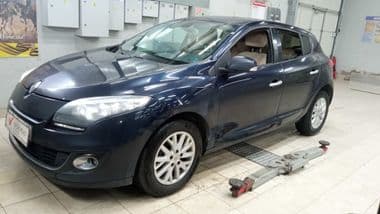 Renault Megane 2012 года, 340 581 км - вид 1
