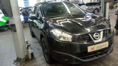 Nissan Qashqai 2011 года, 216 500 км - вид 2