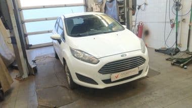 Ford Fiesta 2019 года, 75 145 км - вид 2