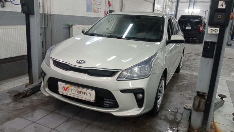 KIA Rio 2018 года, 110 228 км - вид 1