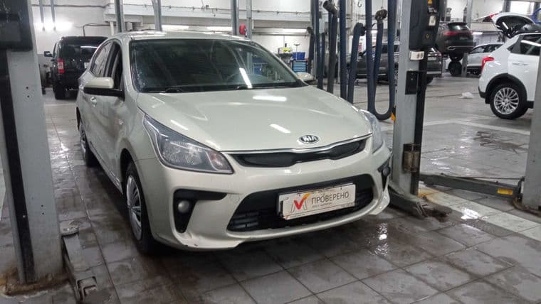 KIA Rio 2018 года, 110 228 км - вид 2