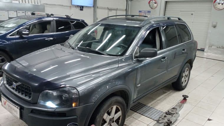 Volvo XC90, 2004