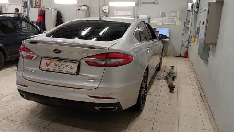 Ford Fusion (North America), 2019 - вид 2