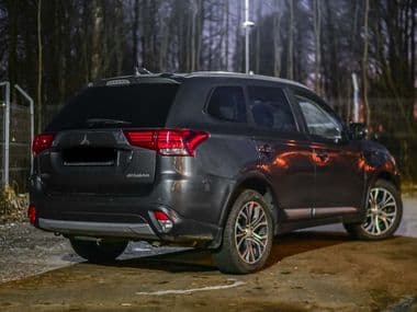 Mitsubishi Outlander 2017 года, 184 876 км - вид 2