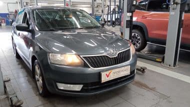 Skoda Rapid 2014 года, 154 704 км - вид 2