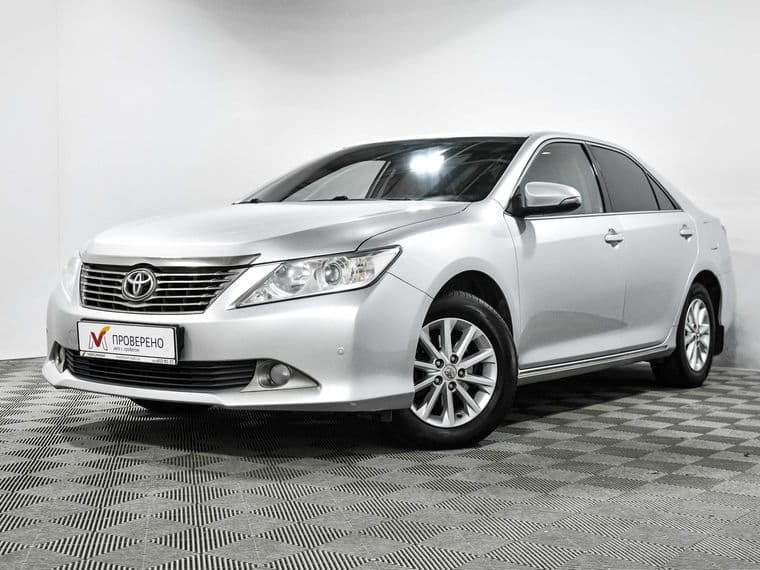 Toyota Camry, 2013