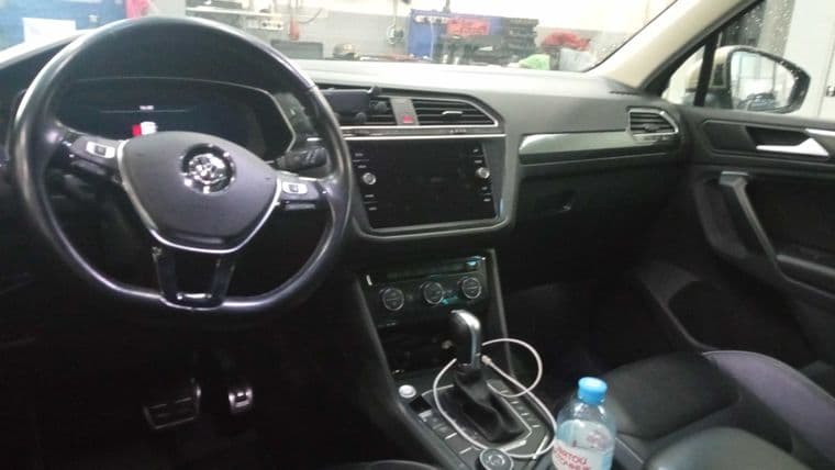 Volkswagen Tiguan, 2018 - вид 4
