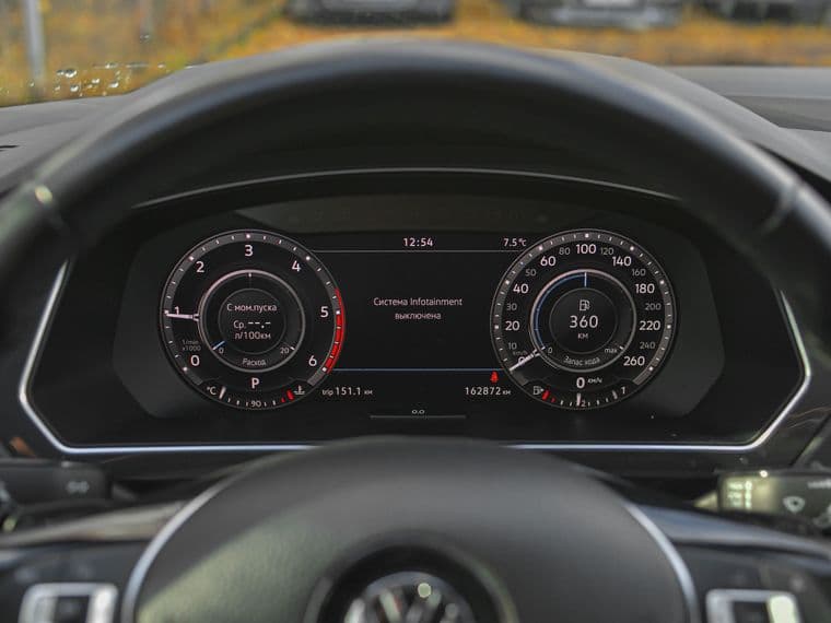 Volkswagen Tiguan, 2018 - вид 4