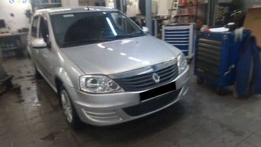 Renault Logan 2013 года, 190 000 км - вид 2