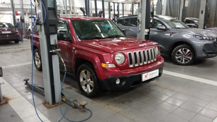 Jeep Patriot 2013 года, 253 123 км - вид 2