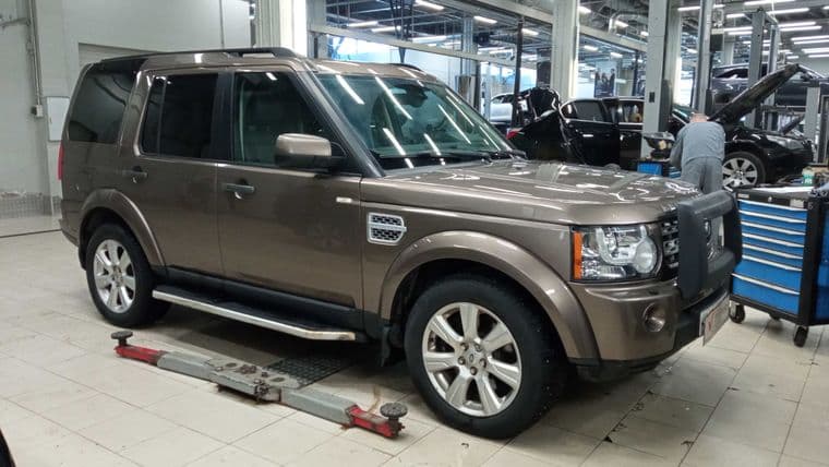 Land Rover Discovery 2013 года, 274 710 км - вид 2