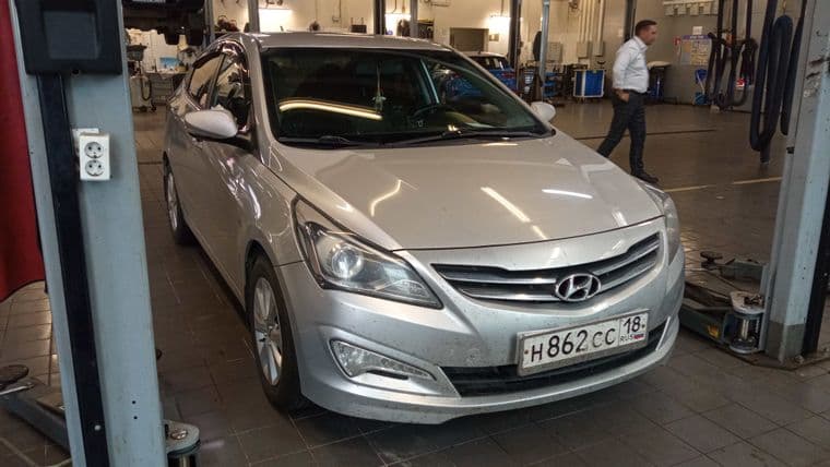 Hyundai Solaris 2015 года, 155 317 км - вид 2
