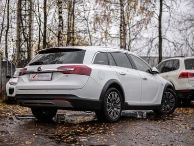 Opel Insignia 2014 года, 252 321 км - вид 2