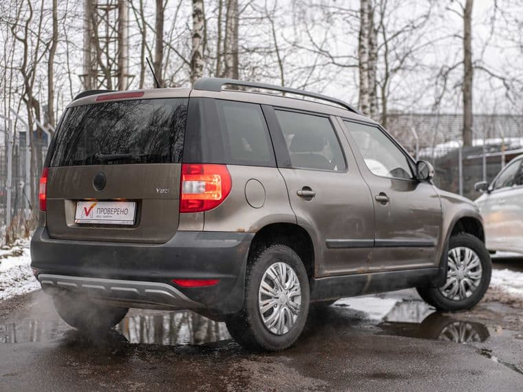 Skoda Yeti, 2011 - вид 4