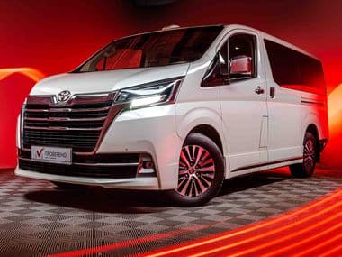 Toyota Hiace 2021 года, 108 968 км - вид 1