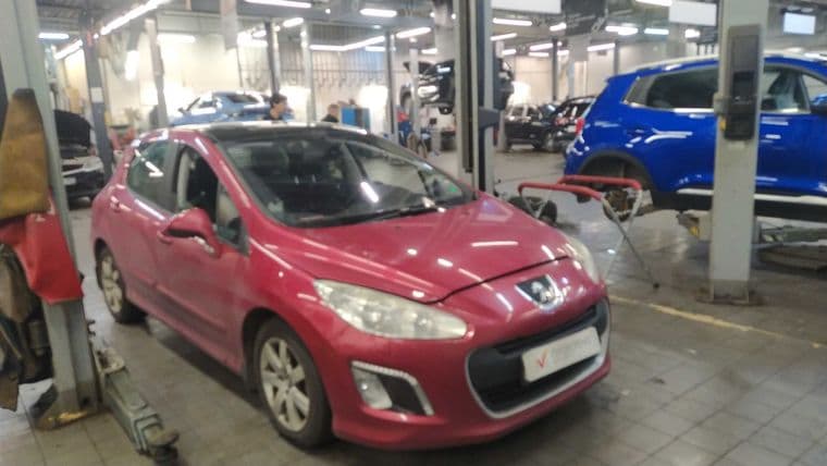 Peugeot 308, 2012 - вид 1