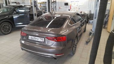 Audi A5 2017 года, 151 160 км - вид 2